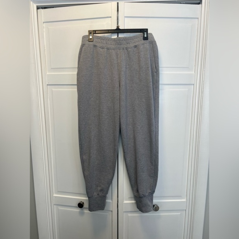 Patagonia Men’s Organic Cotton Jogger Sweatpants Size Men’s Medium Color Gray
